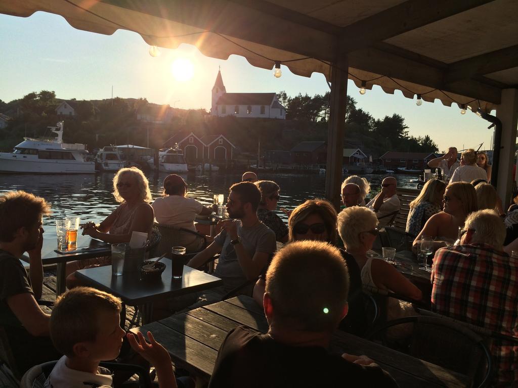 Hostal Hamburgoe Hamburgsund Exterior foto